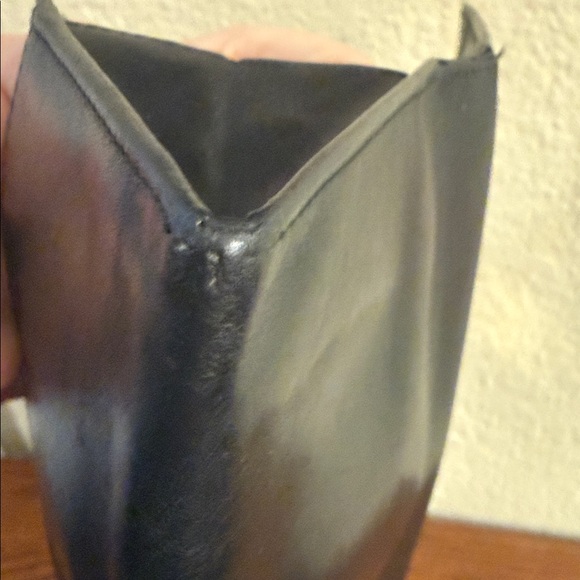 Salvatore Ferragamo Leather Continental Wallet - Picture 9 of 16